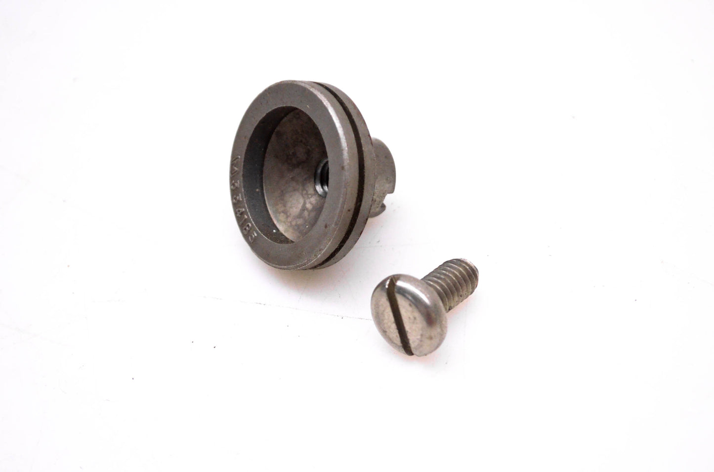OMC 431968, 334185 Spindle Assembly NOS