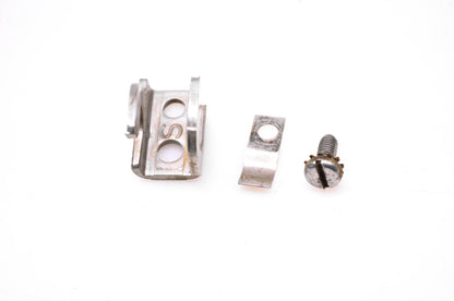OMC 305737 Throttle Lock Clip Starboard Side Kit