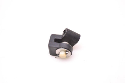 OMC 330533, 310525 Throttle Cable Connector Assembly
