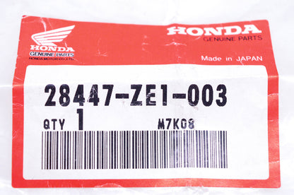 New OEM Honda 28447-ZE1-003 Sub Shaft NOS