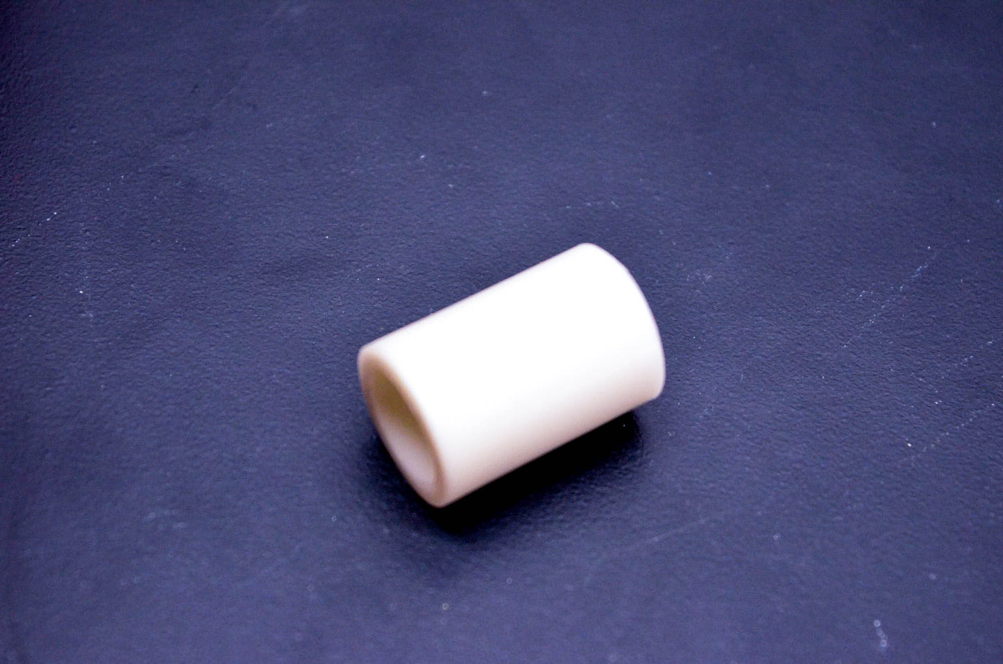 New OEM Yamaha 4V4-22184-00-00 Bushing NOS