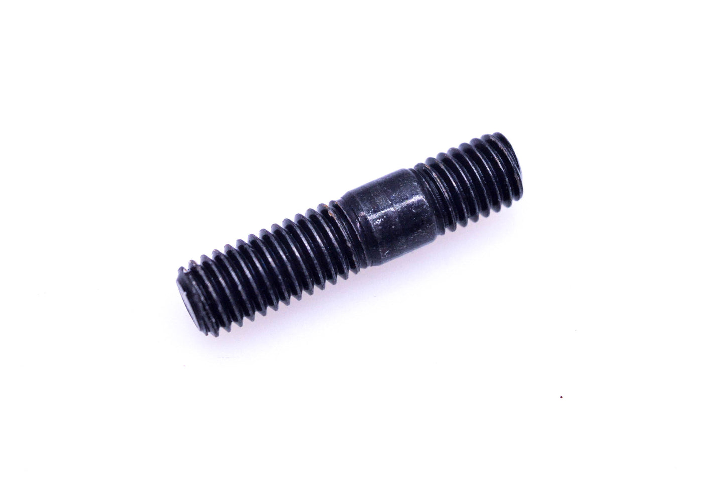 New OEM Yamaha 90116-08218-00 Stud Bolt NOS