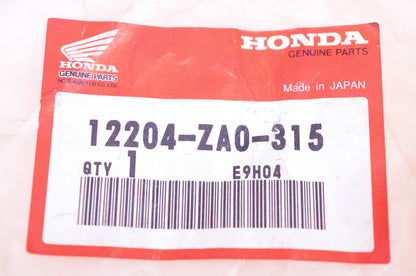 New OEM Honda 12204-ZA0-315 Valve Guide NOS