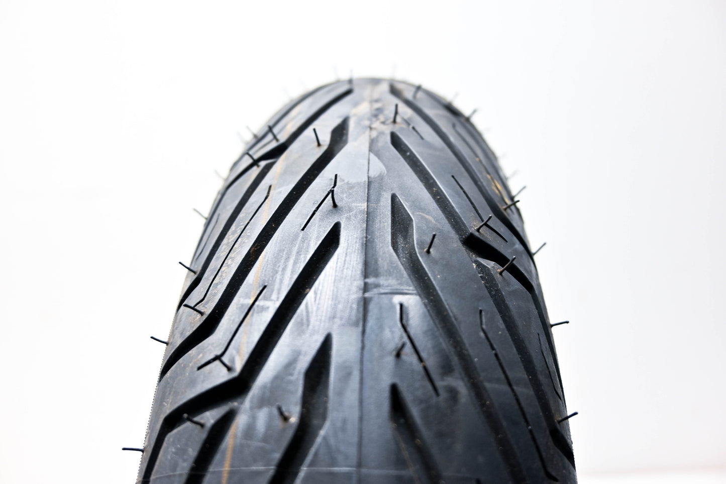Michelin 527163 Front Tire City Grip Tubeless 110/70-13 NOS