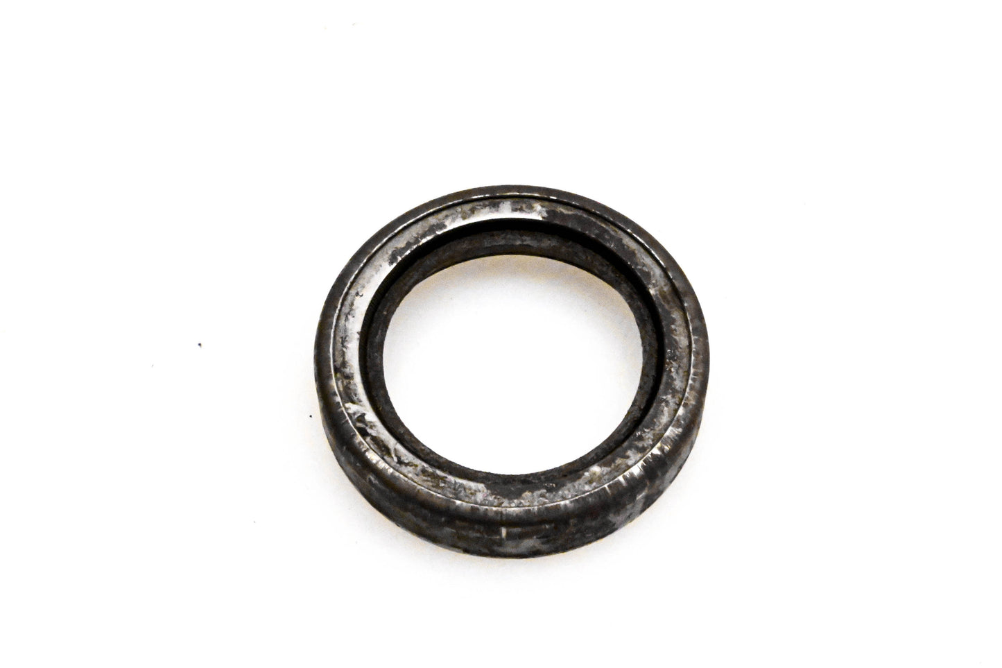 New OEM Briggs & Stratton 290932 Oil Seal NOS
