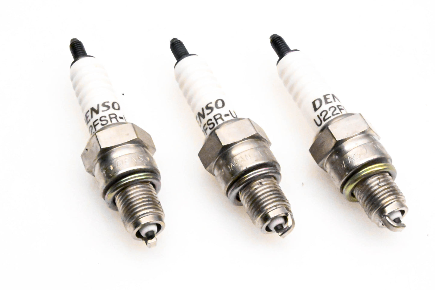 Denso U22FSR-U, 4008 Sparkplugs Qty 3 NOS