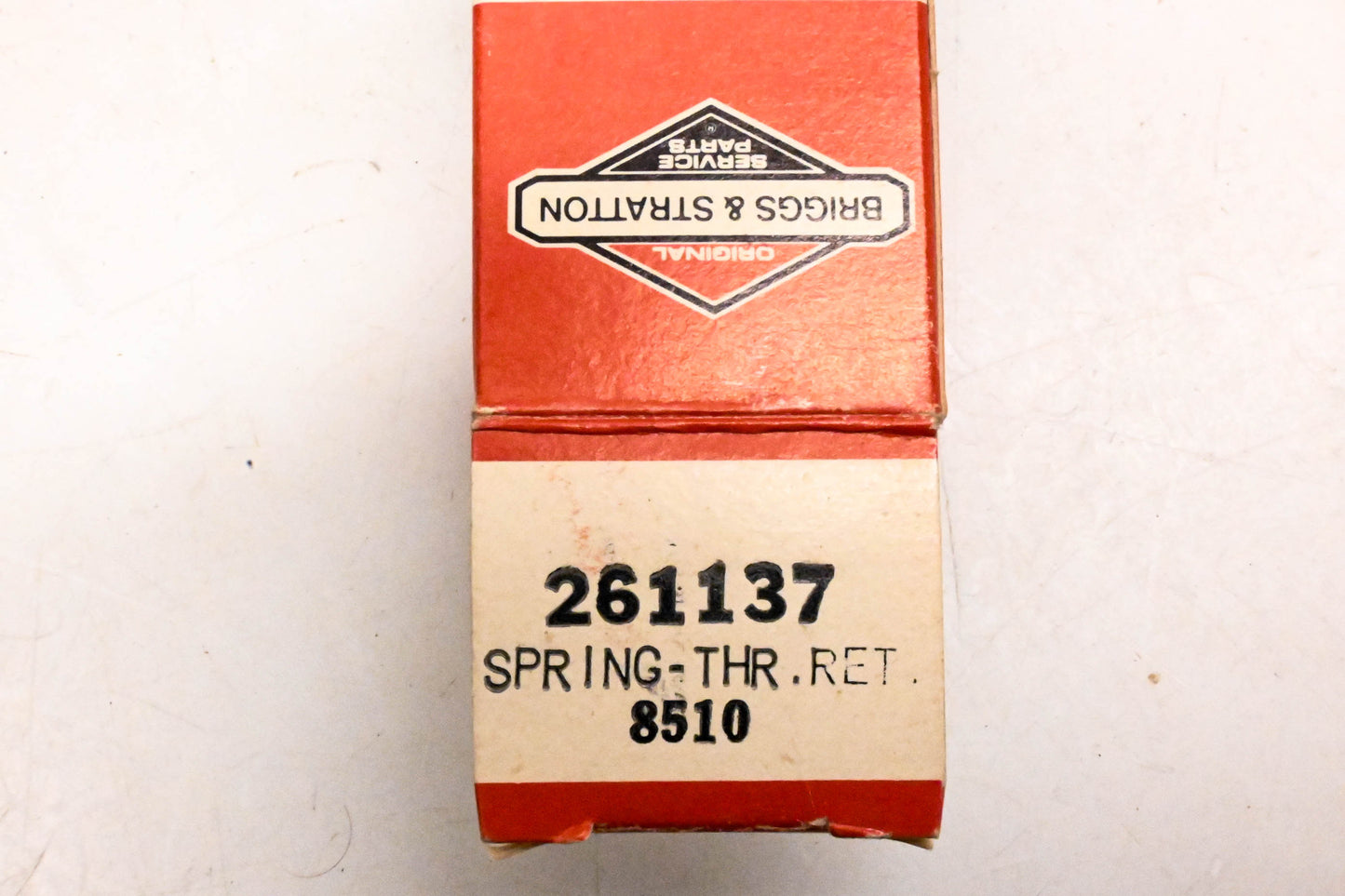 New OEM Briggs & Stratton 261137 Throttle Return Spring NOS