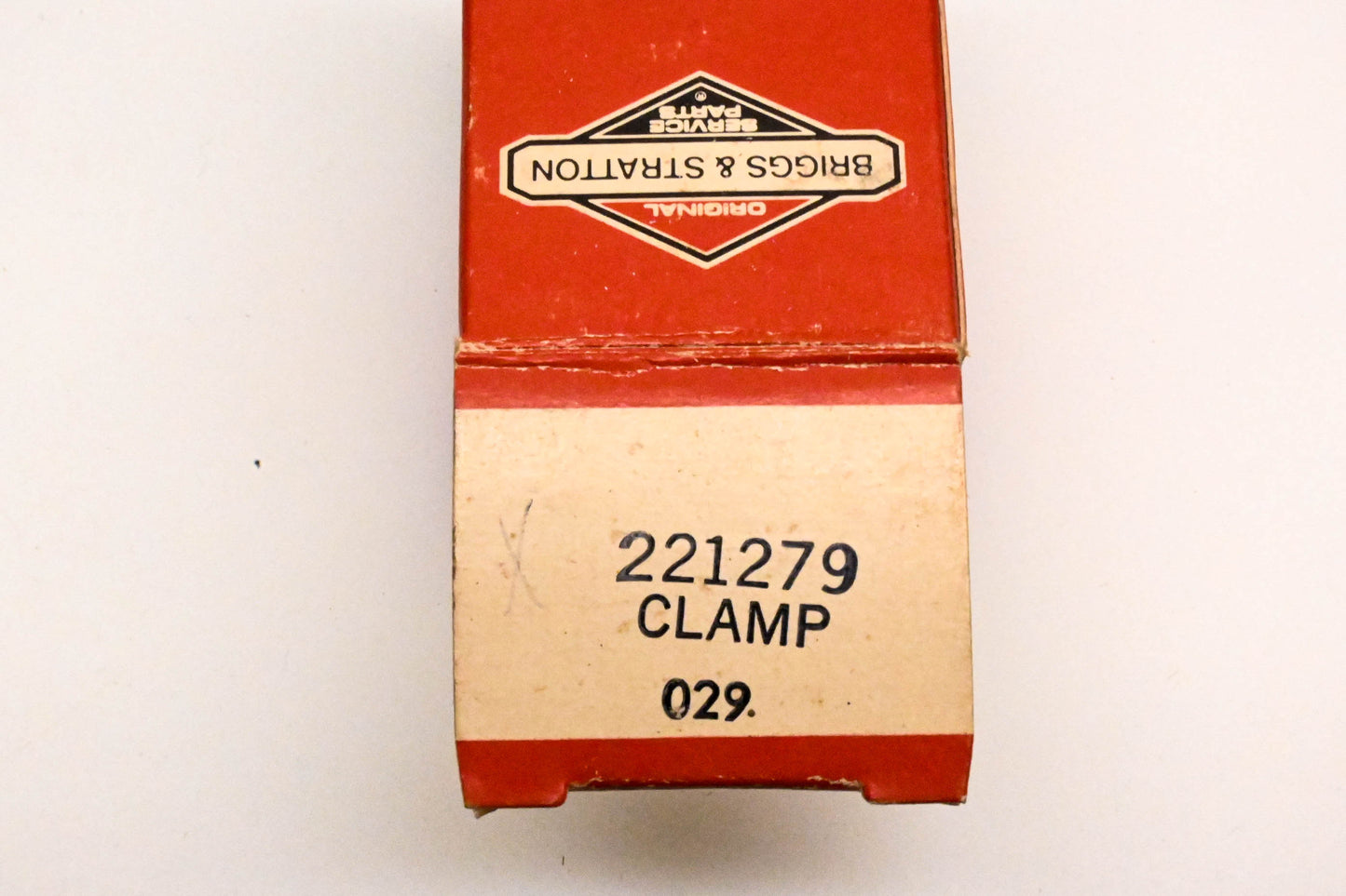 New OEM Briggs & Stratton 221279 Tube Clamp NOS