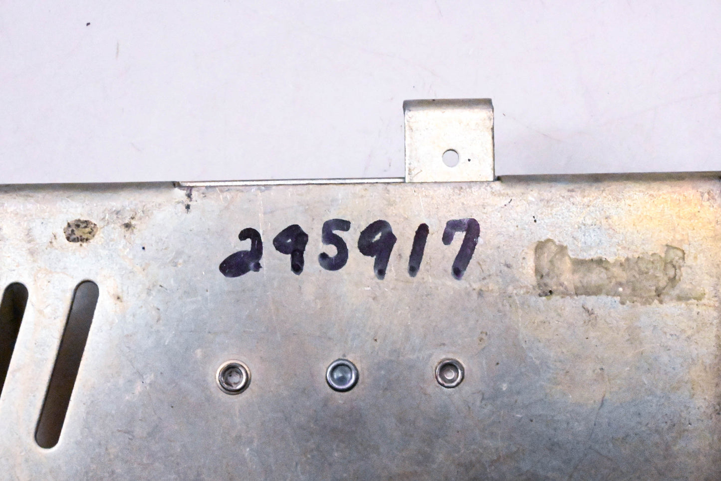New OEM Briggs & Stratton 295917 Speed Control Housing NOS