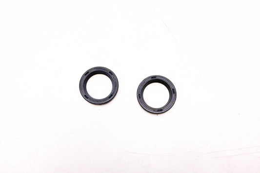 New OEM Tecumseh 788068 Oil Seals Qty 2 NOS
