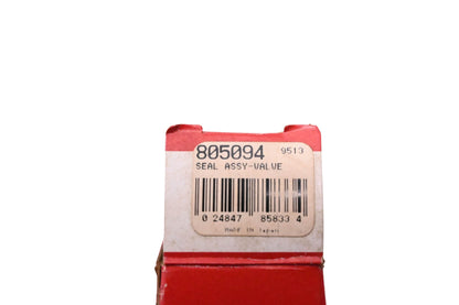 New OEM Briggs & Stratton 805094 Valve Seal NOS