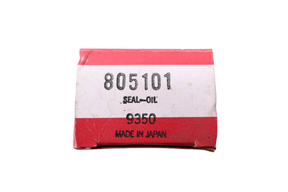 New OEM Briggs & Stratton 805101, 9350, AE1666G Oil Seal NOS