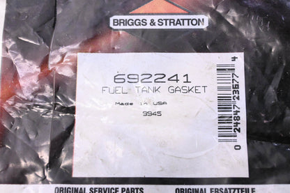 New OEM Briggs & Stratton 692241, 0711 Fuel Tank Gaskets Qty 2 NOS