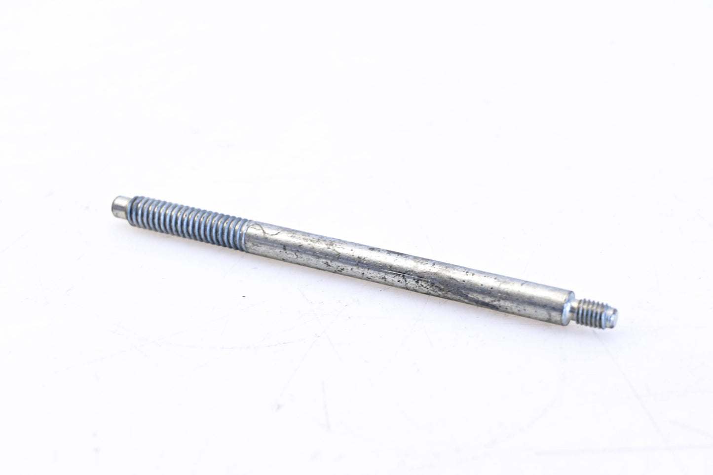 New OEM Briggs & Stratton 231398 Air Cleaner Studs Qty 2 NOS