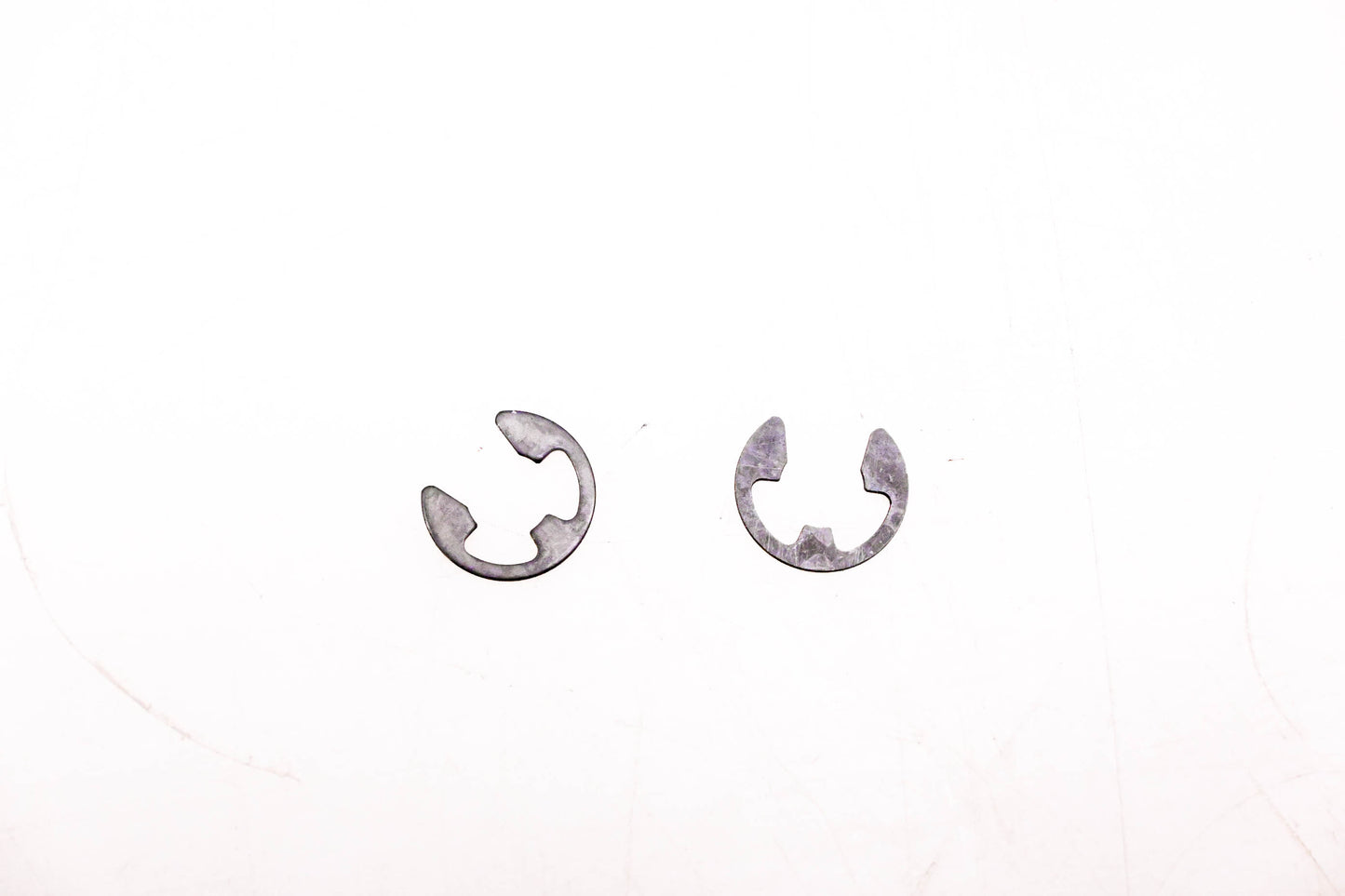 New OEM Tecumseh 590483 Retaining Rings Qty 2 NOS