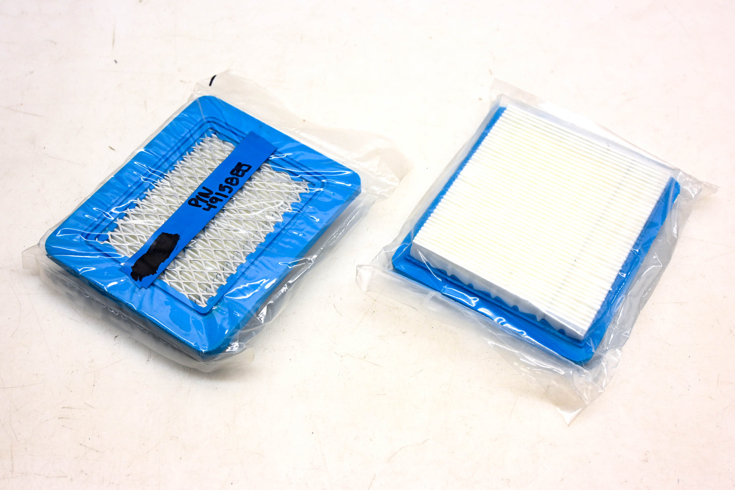 New OEM Briggs & Stratton 4915885 Air Filter Qty 2 NOS