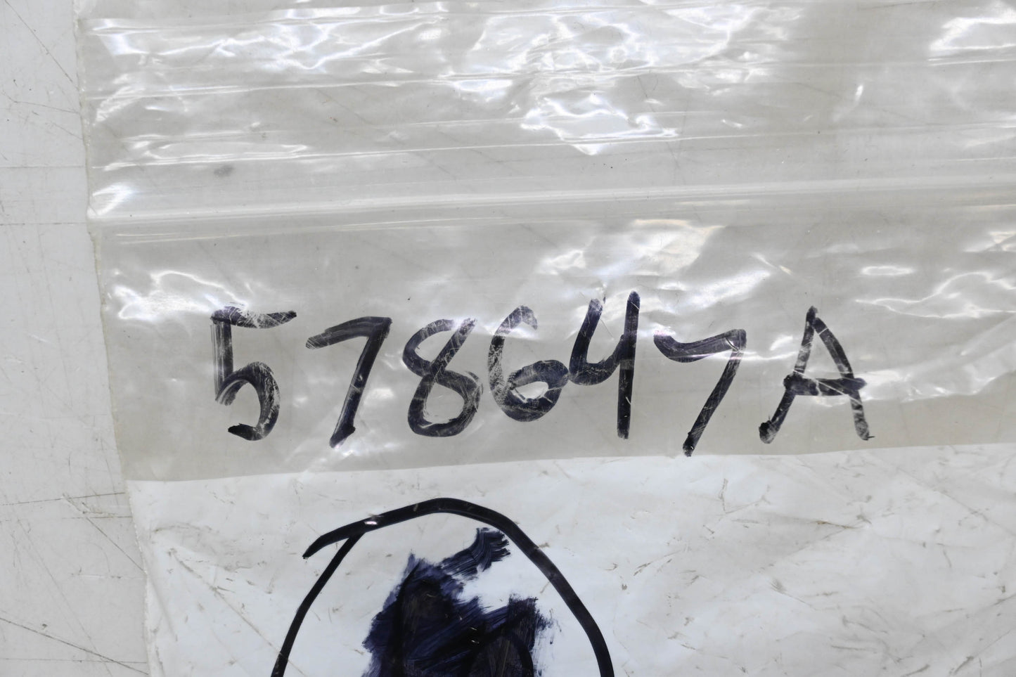 New OEM Briggs & Stratton 578647MA Bolt NOS