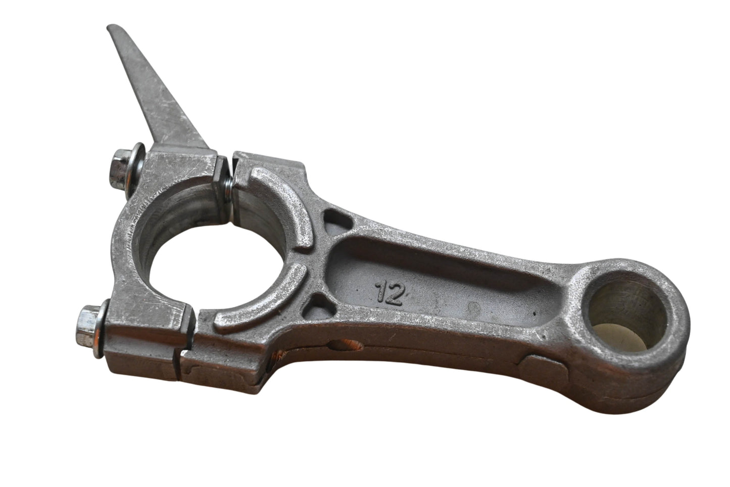 New OEM Briggs & Stratton 798813 Connecting Rod NOS