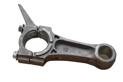 New OEM Briggs & Stratton 798813 Connecting Rod NOS