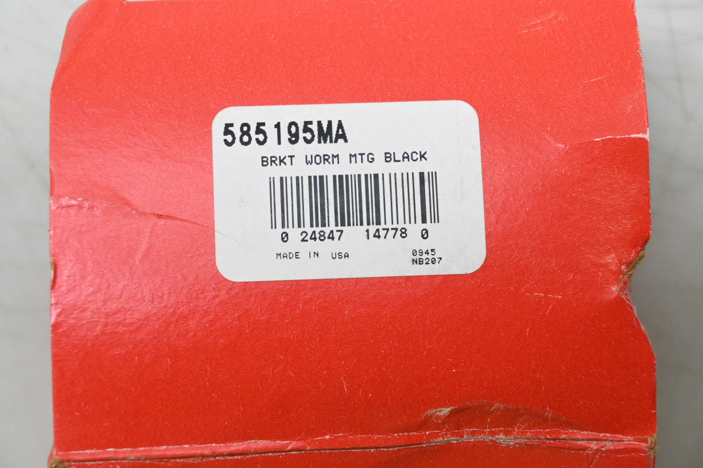 New OEM Briggs & Stratton 585195MA Worm Mounting Bracket NOS