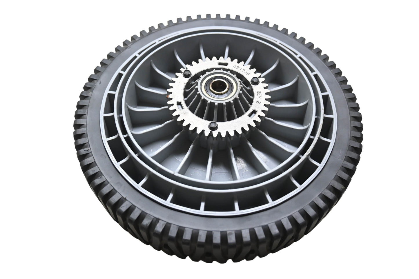 OEM Husqvarna 431236, 428773 Tire