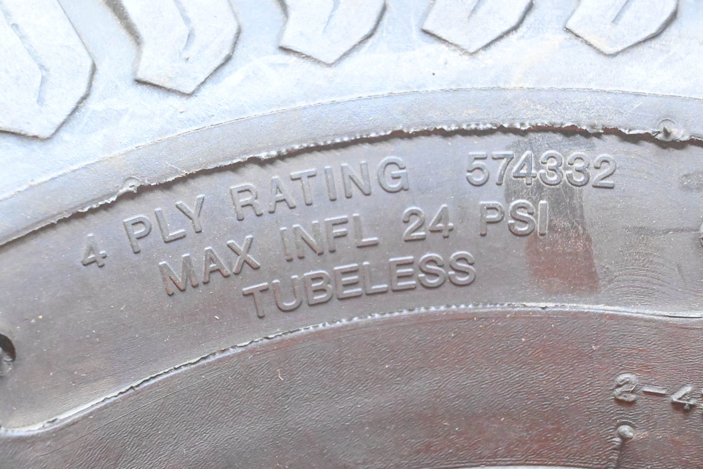 Carlisle Tires110-12 Multi-Trac Tire 18x9.50-8NHS NOS