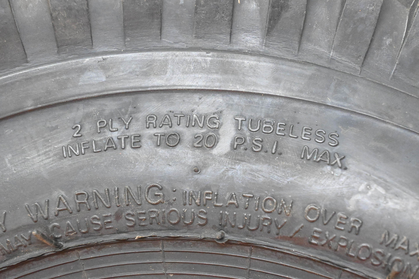 Carlisle Tires201-37 Tire 4.80-8NHS NOS