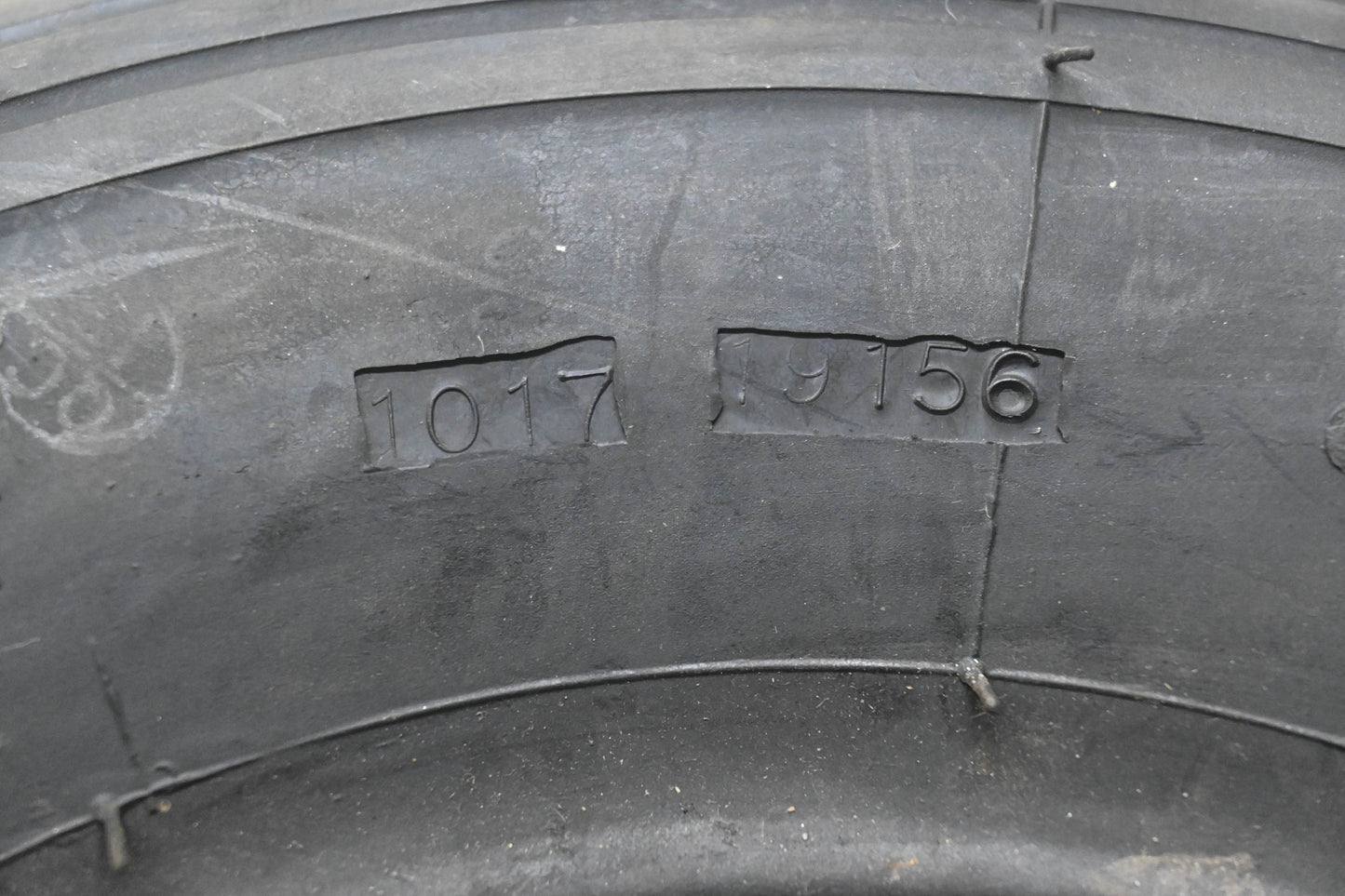Oregon 58-012, 480/400-8 Wheelbarrow Rib Tire NOS