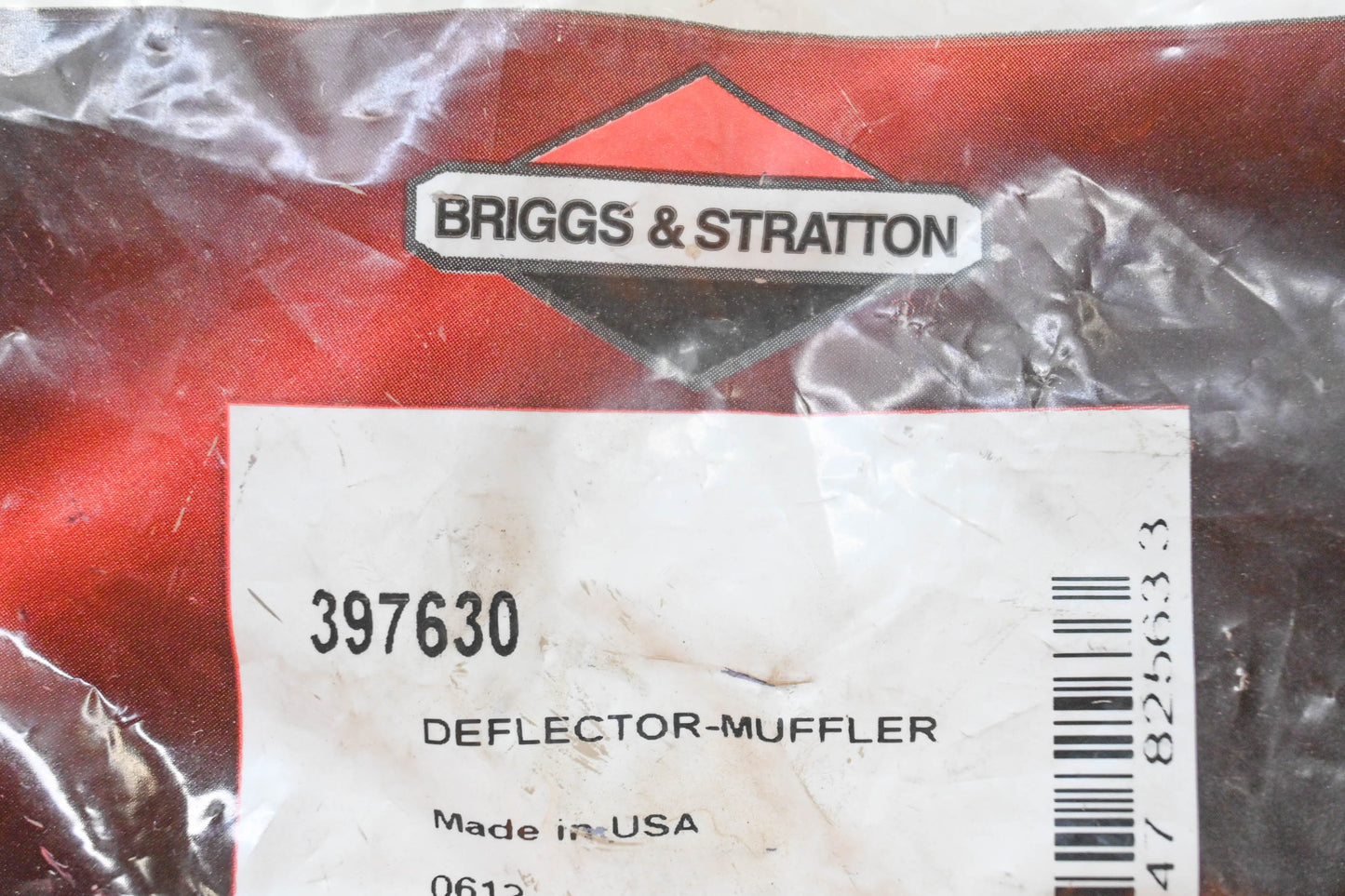 New OEM Briggs & Stratton 397630 Muffler Deflector NOS