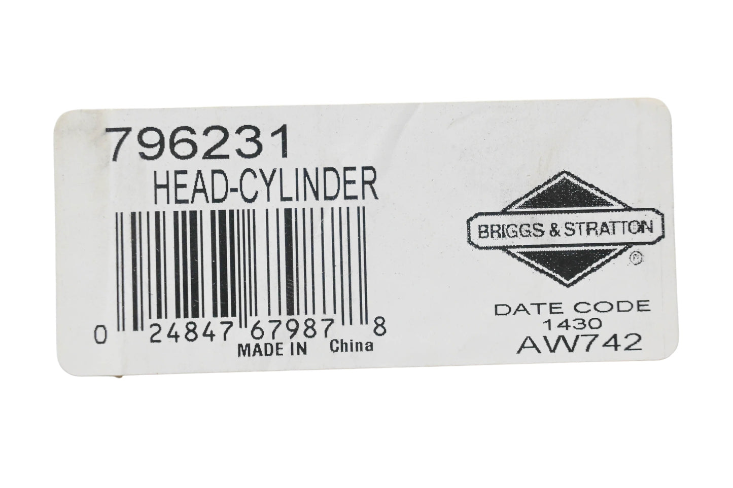 New OEM Briggs & Stratton 796231 Cylinder Head NOS