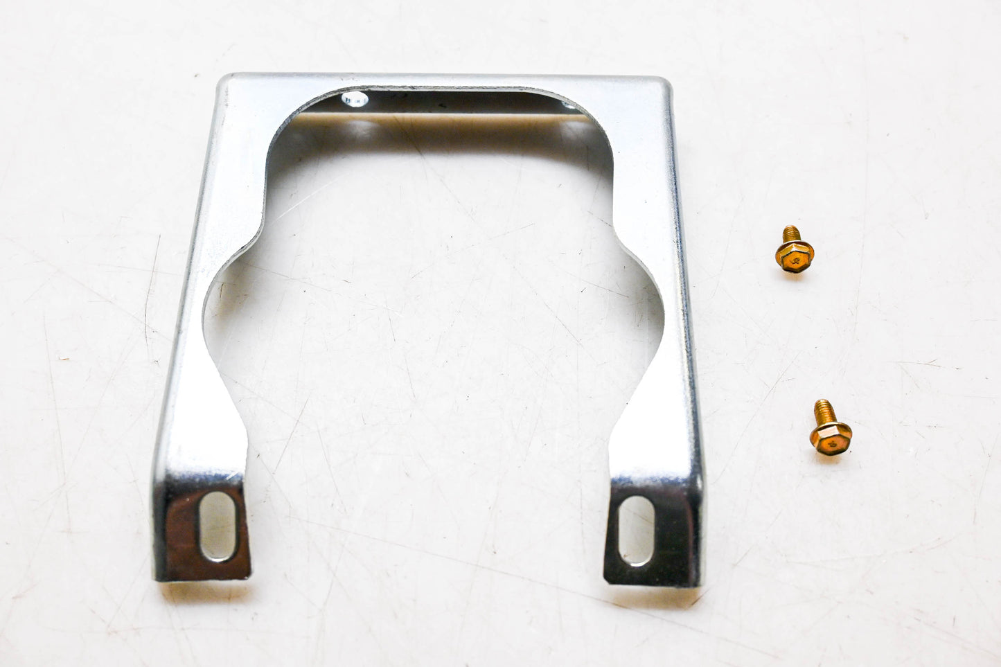New OEM Briggs & Stratton 699229 Muffler Bracket NOS