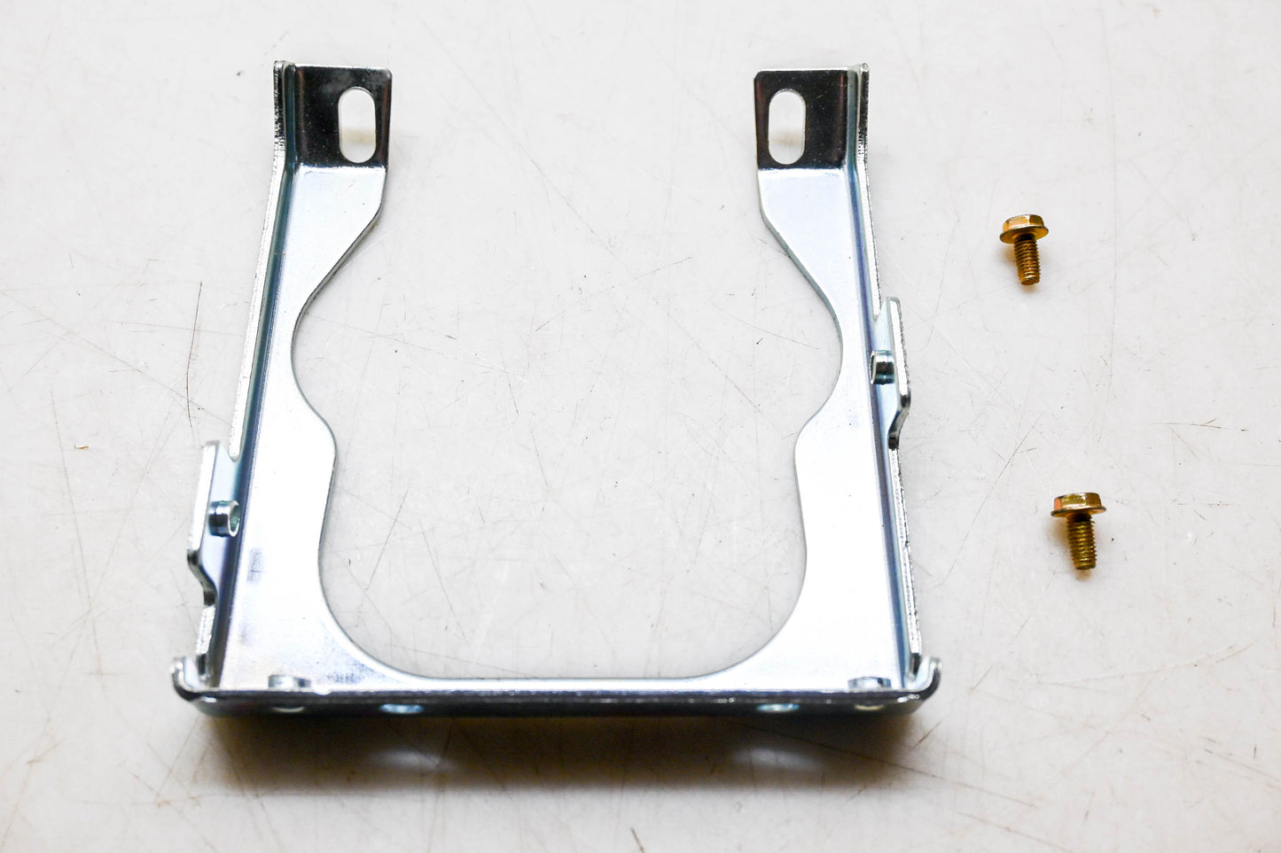New OEM Briggs & Stratton 699229 Muffler Bracket NOS