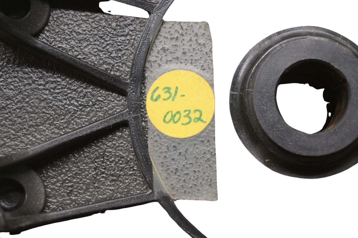 MTD 631-0032 Idler Wheel Assembly NOS