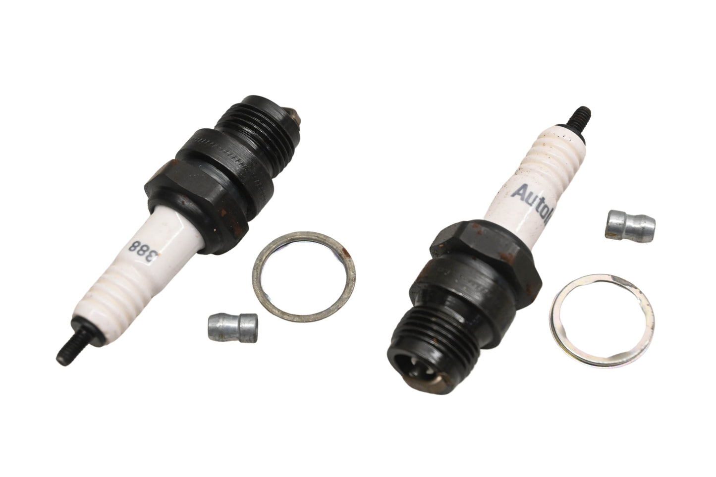 Mitsubishi 0007954, 388 Autolite Spark Plug Kits Qty 2 NOS