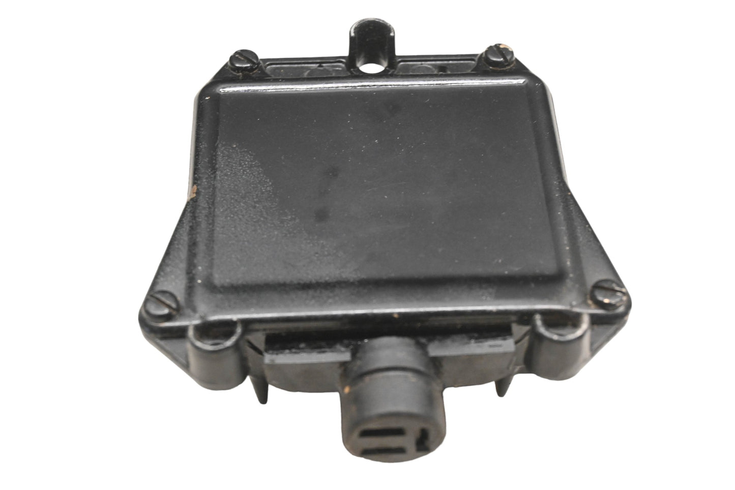 Delco-Remy 1116377B Voltage Regulator