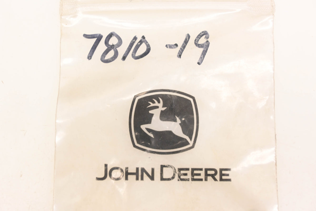 New OEM John Deere 7810-19 Sealing Washer NOS