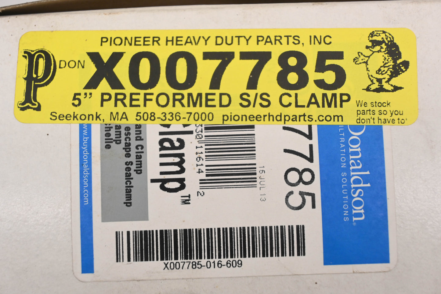 Donaldson DONX007785, X007785 5" Stepped Exhaust Clamp NOS