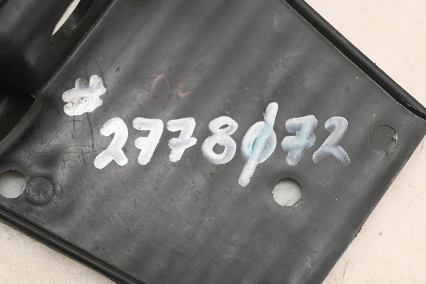 Clark 2778072 Forklift Mounting Bracket NOS