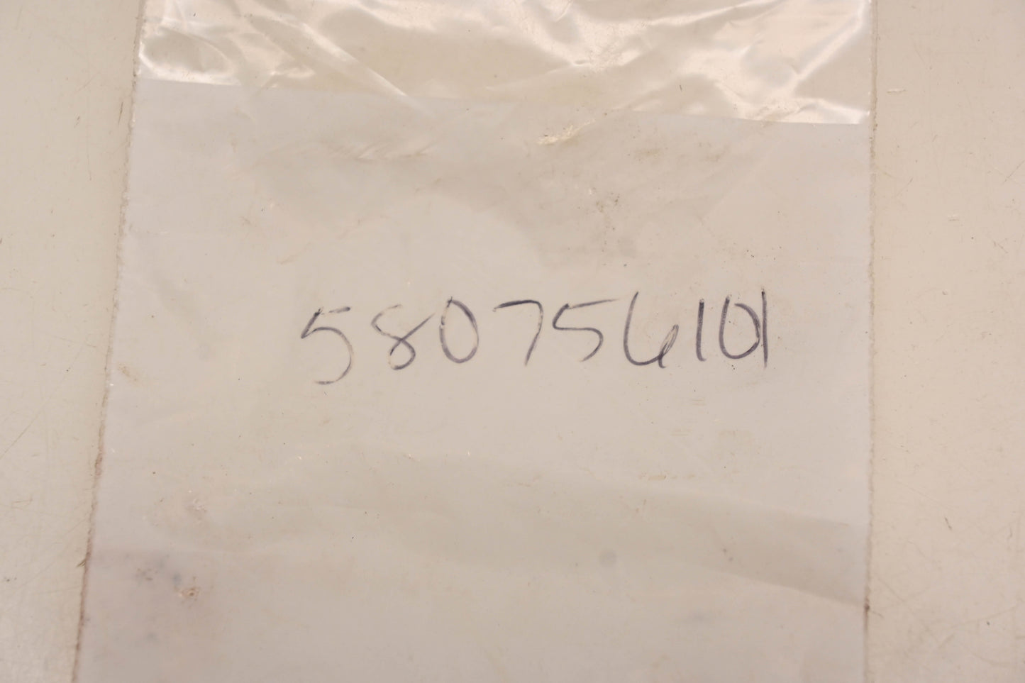 New OEM Husqvarna 580756101, 580756102 E-Ring NOS