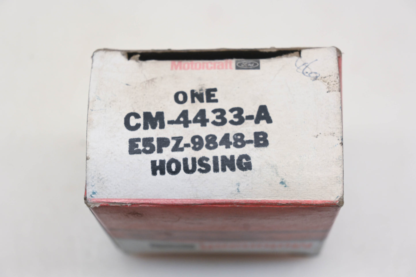 New OEM Ford E5PZ-9848-B, E5PZ9848B, CM-4433-A Electric Choke Thermostat Housing NOS