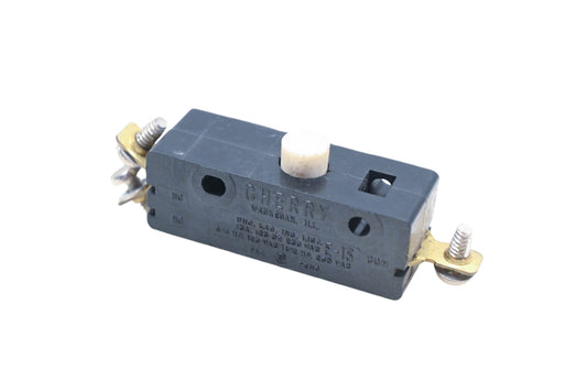 Cherry OE13-00EO E13 15a 3/4hp 125vac 1-1/2hp 250vac Microswitch NOS