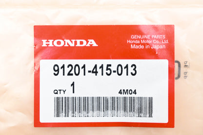 New OEM Honda 91201-415-013 Oil Seal 17x28x7 NOS