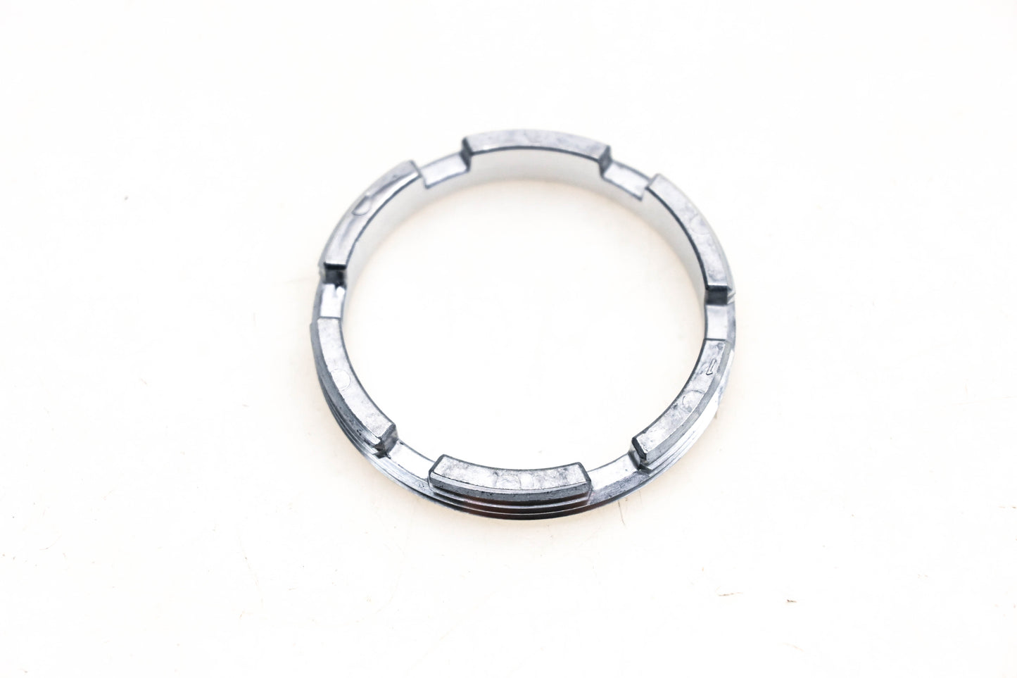New OEM Honda 41231-KZ4-000 Bearing Retainer NOS