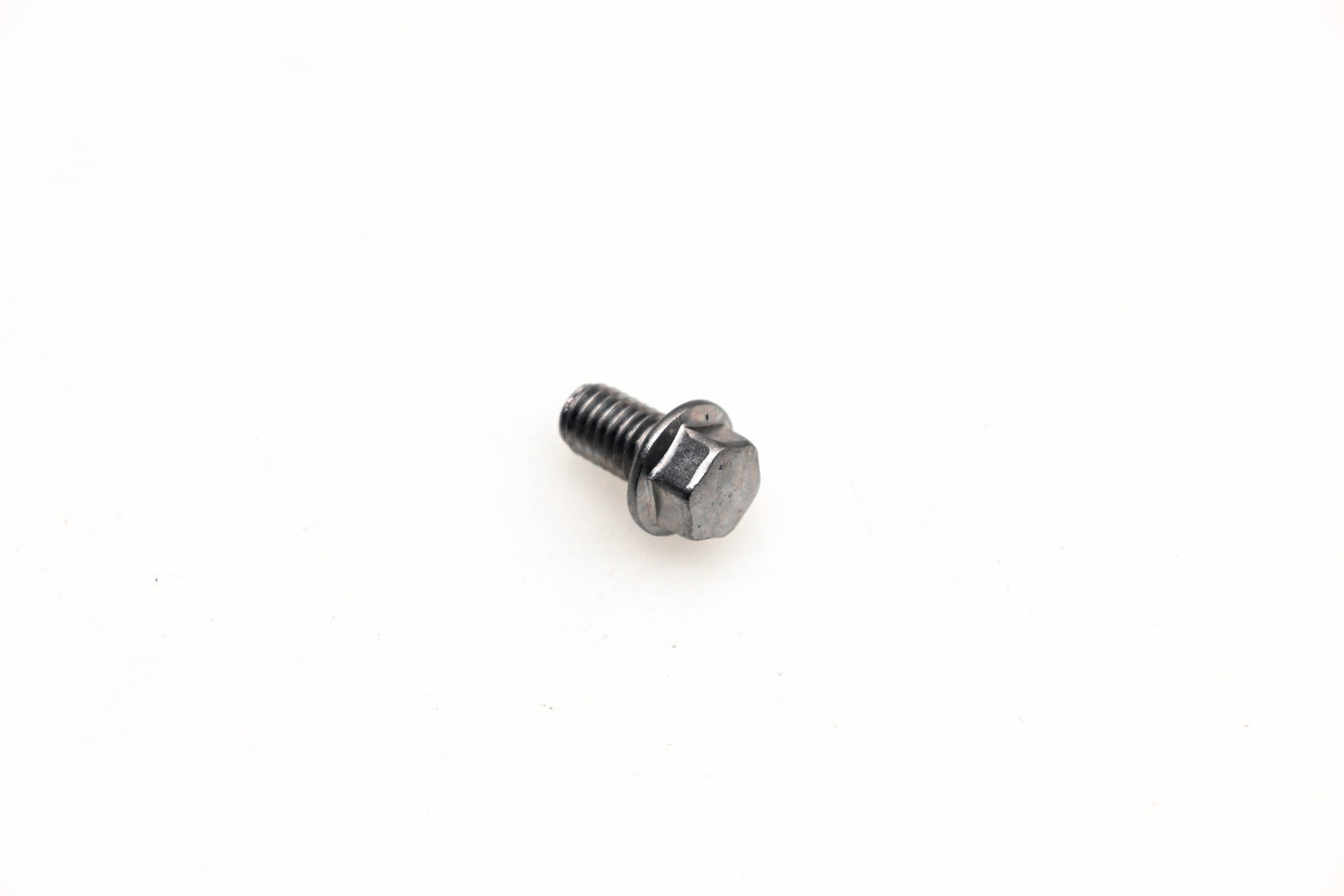 New OEM Yamaha 95024-06010-00 Flange Bolt NOS