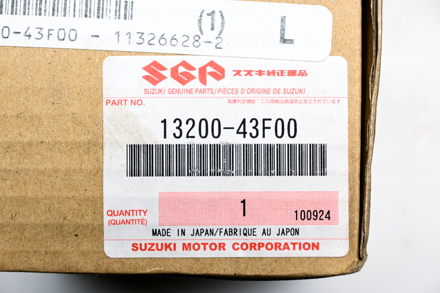 OEM Suzuki 13200-43F00 Carburetor Assembly