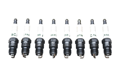 ACDelco R44TS8, 5613794 Spark Plugs Qty 8 NOS