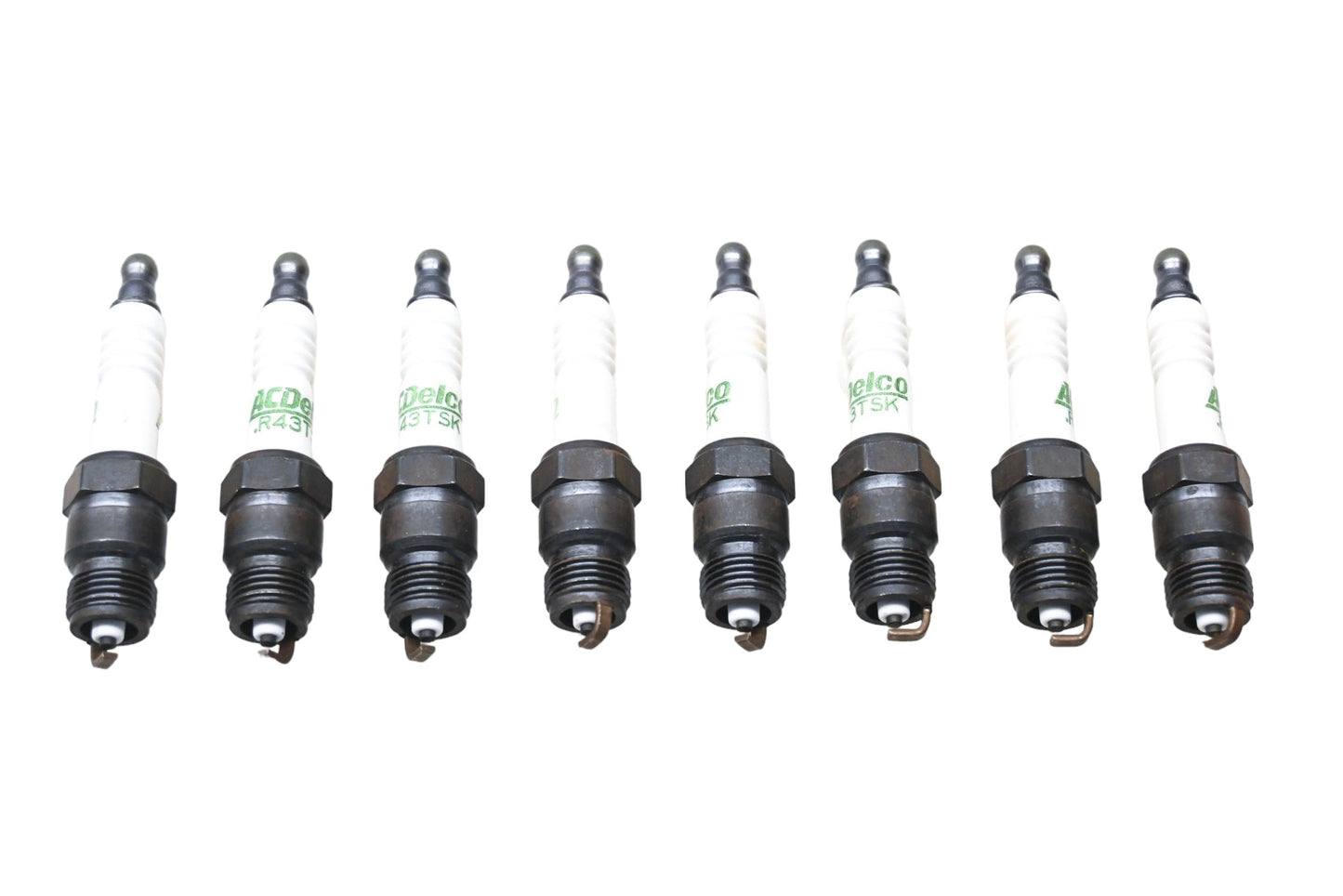 ACDelco R43TSK, 5614168 Spark Plugs Qty 8 NOS
