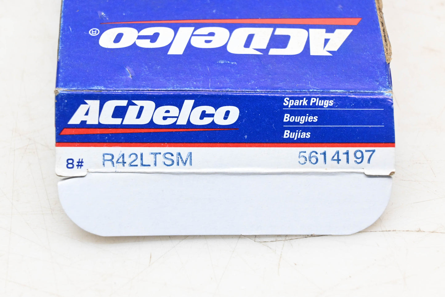 ACDelco R42LTSM, 5614197 Spark Plugs Qty 8 NOS