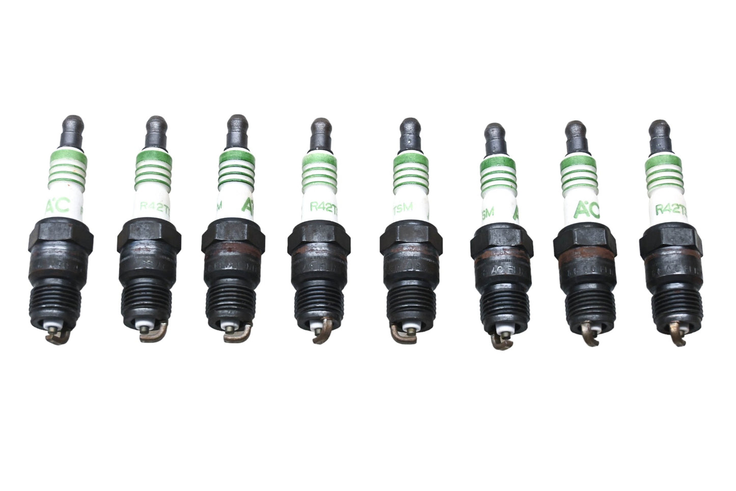 ACDelco R42TSM, 5613557 Acniter II Spark Plugs Qty 8 NOS