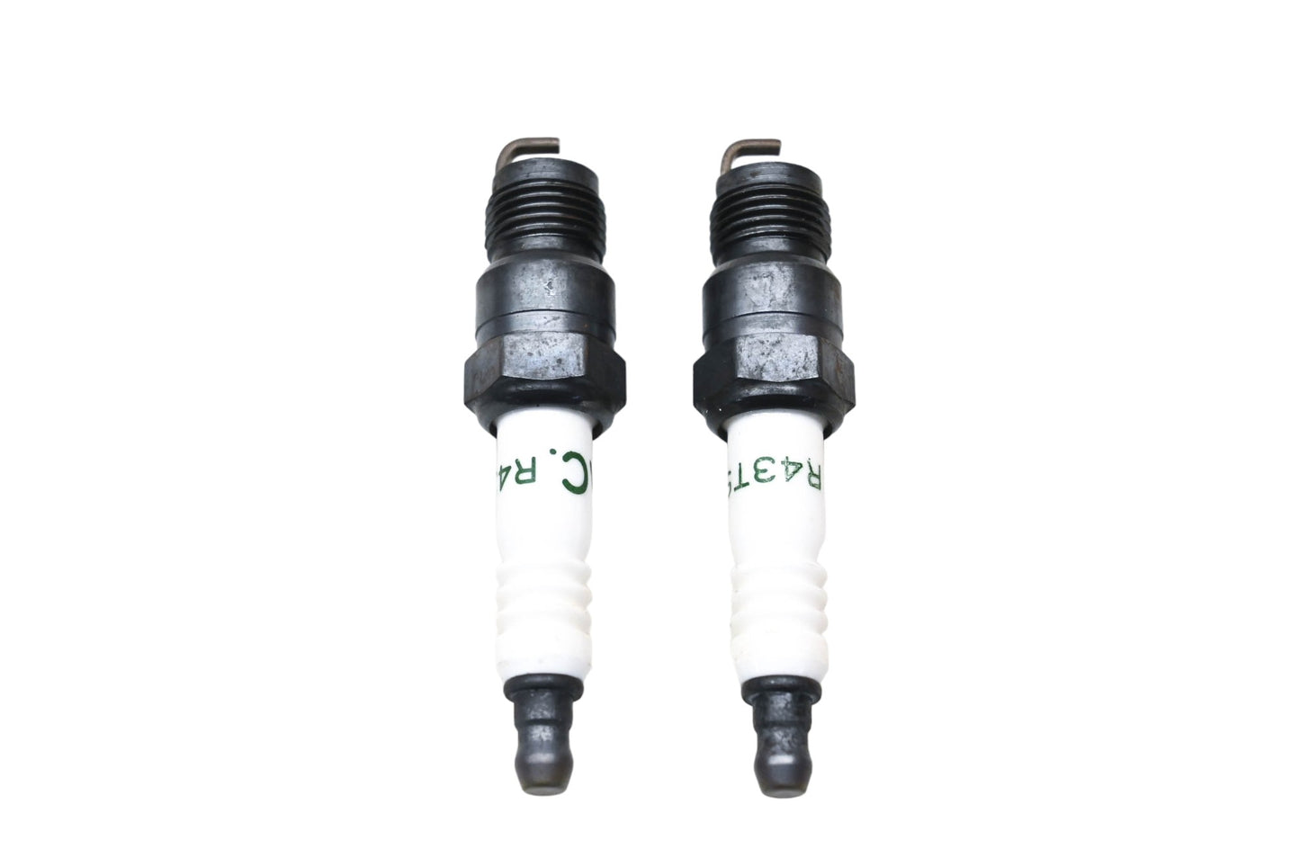 ACDelco R43TS6, 5614046 Spark Plugs Qty 2 NOS